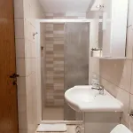 & Malej * بوينج