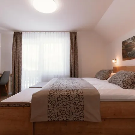 & Malej Apartman