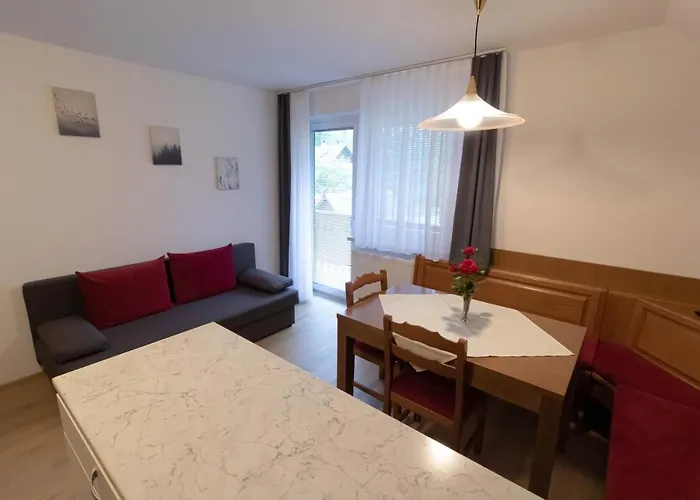 アパート & Malej ボーヒニ